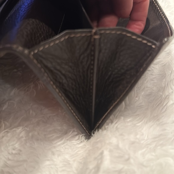 Gucci Monogram Wallet - Picture 8 of 16